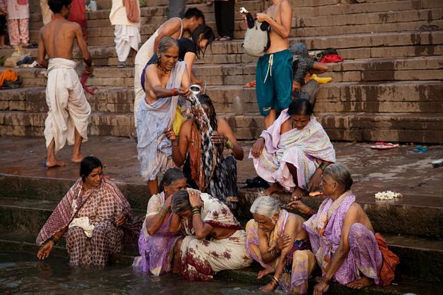 058 Varanasi.jpg